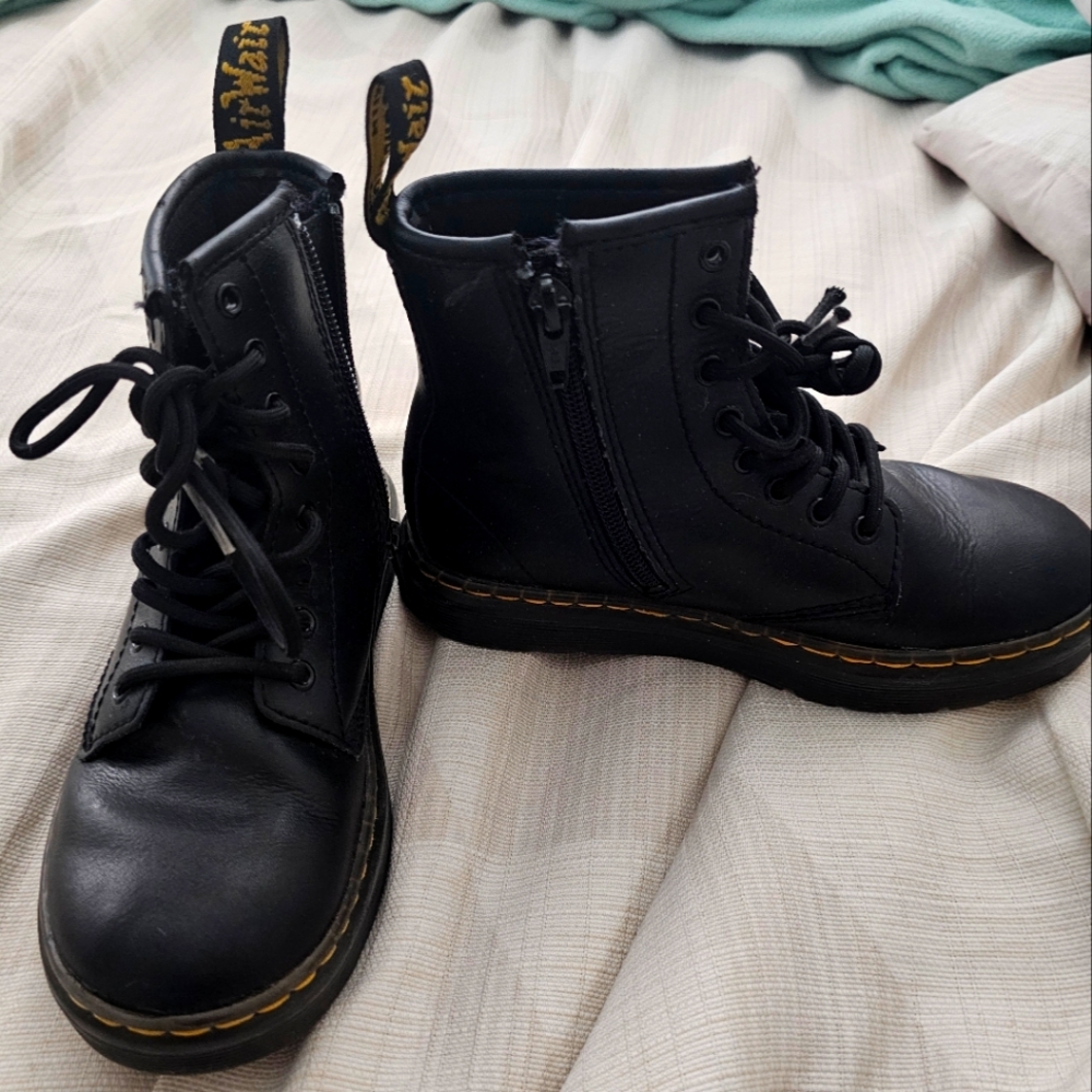 Doc Martens Combat Boots